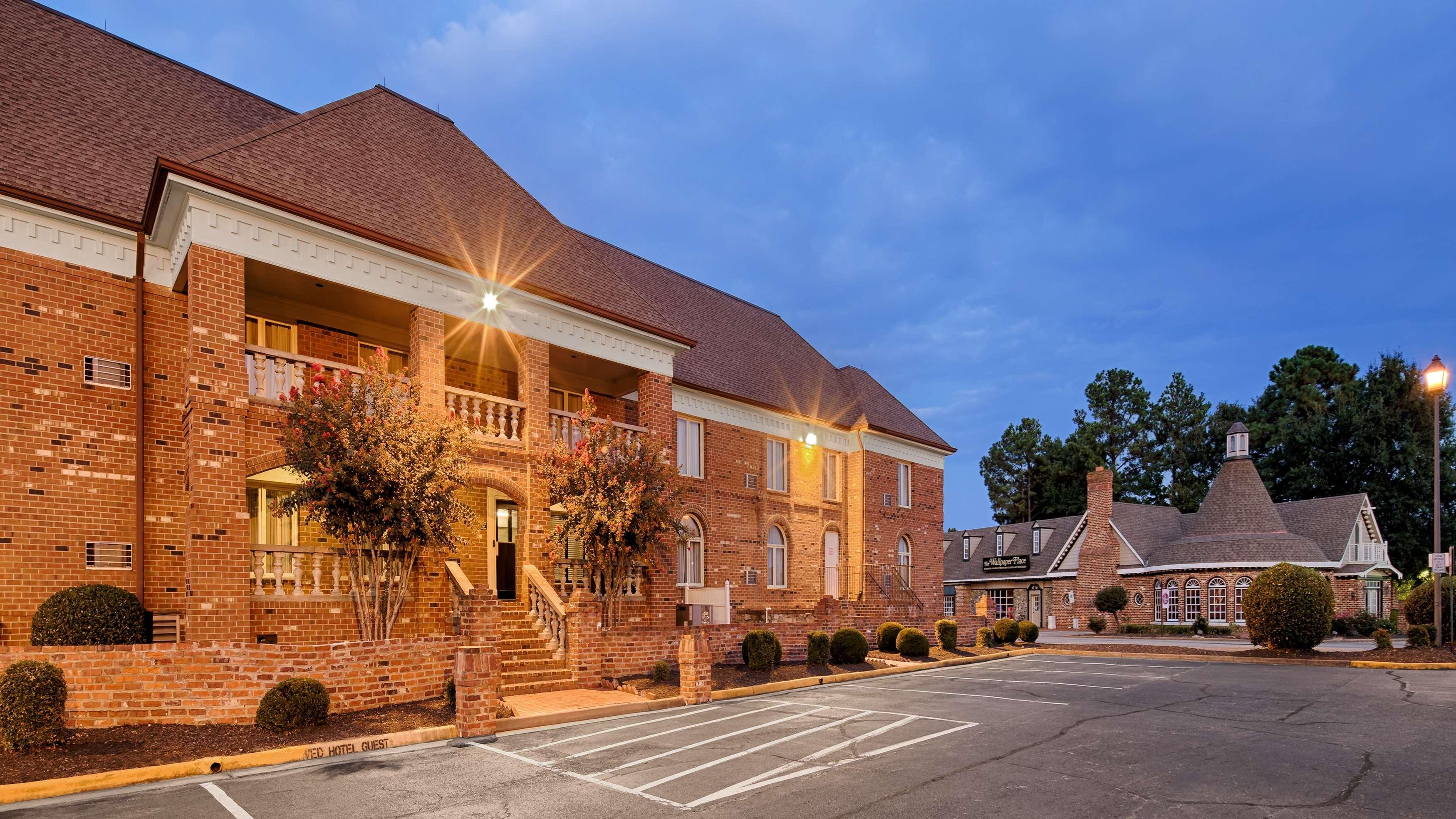 Best Western Plus Governor'S Inn Richmond Midlothian Dış mekan fotoğraf